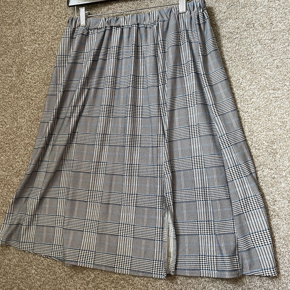 Elizabeth Plaid Side Slit Gray Blue Skirt Size Medium